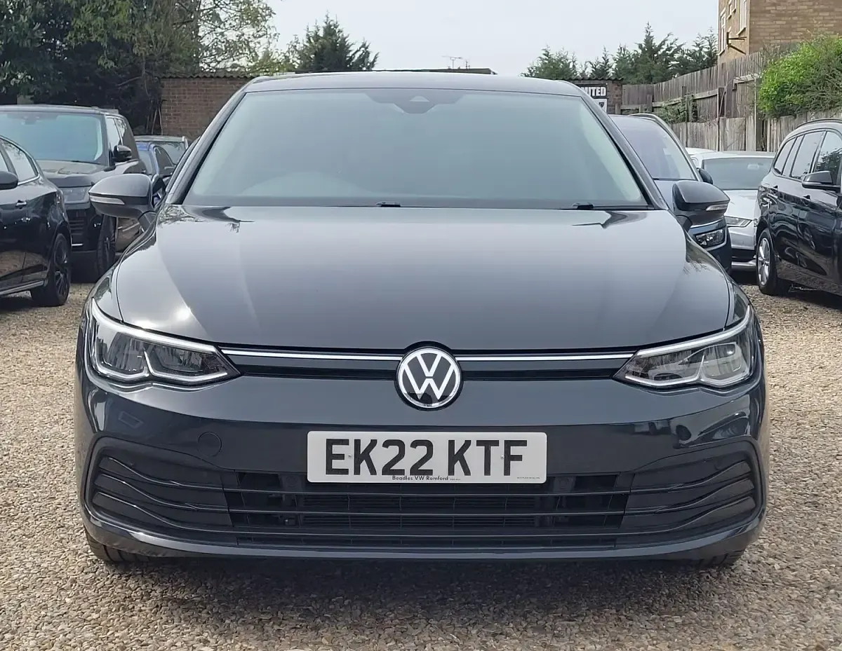 Used VW Golf VIII Life 110 HP (80 kW) 2022 Grey Hatchback