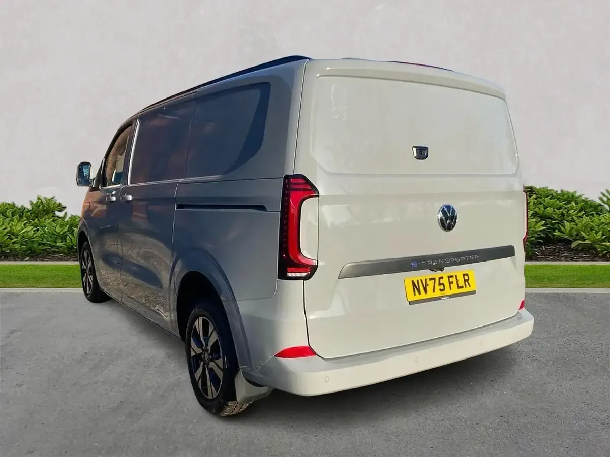 Used VW Transporter Pro 160 kW (218 HP) 2025 Grey Van