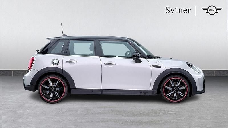 Used Mini Cooper S Exclusive 176 HP (129 kW) 2021 Silver Hatchback