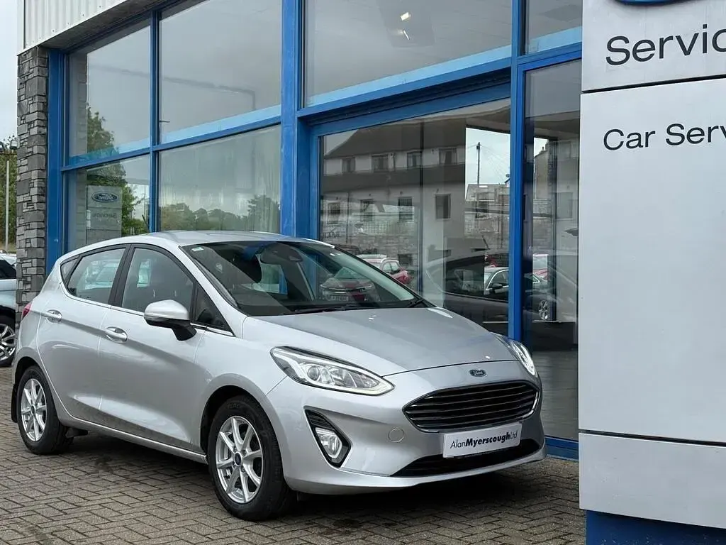 Used Ford Fiesta Zetec 2018 Silver Hatchback
