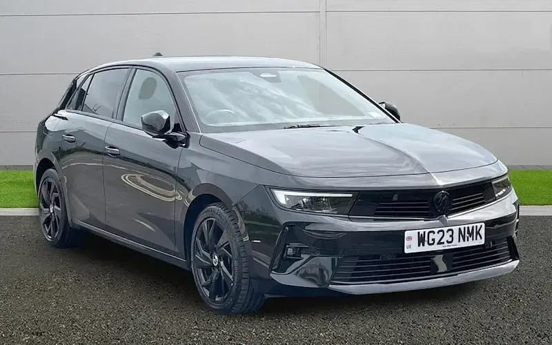 Begagnad Vauxhall Astra 131 HK (96 kW) 2026 Halvkombi