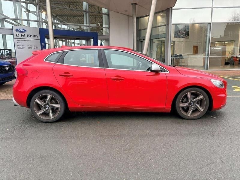 Used Volvo V40 R-Design 2016 Red Hatchback