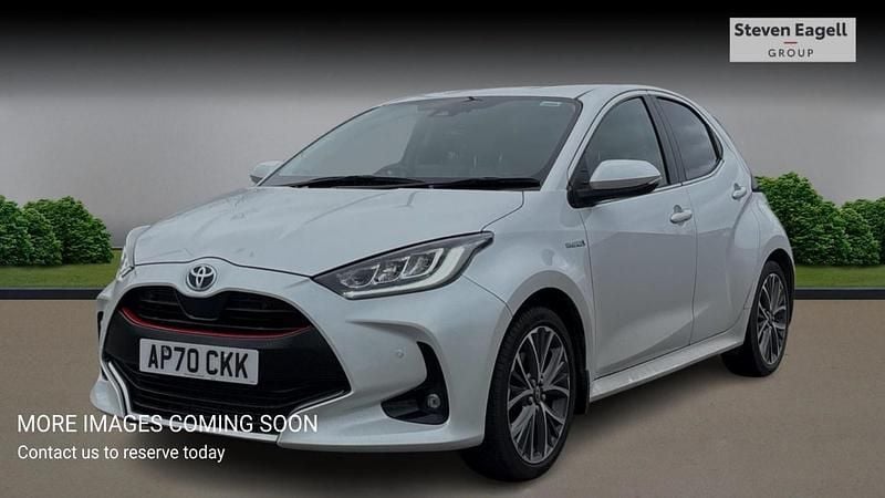 Used Toyota Yaris Hybrid 2020 White Hatchback
