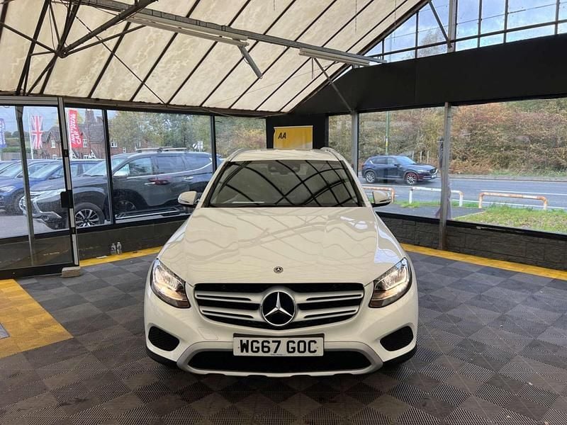 Used Mercedes GLC220 SE 2017 White Estate