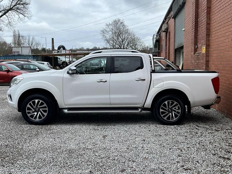 Used Nissan Navara Tekna 2017 White Pickup