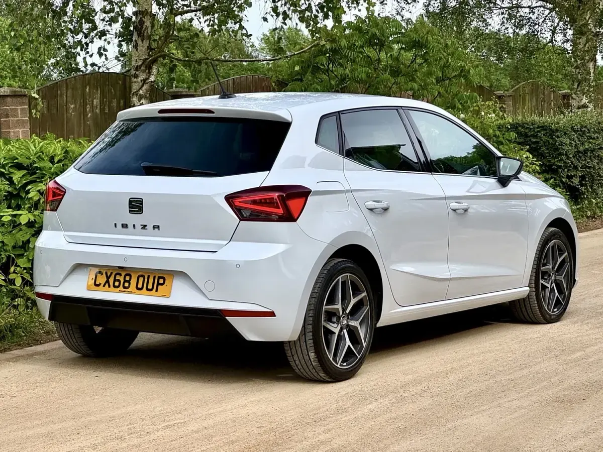 Used Seat Ibiza XCELLENCE Lux 115 HP (84 kW) 2018 White Hatchback