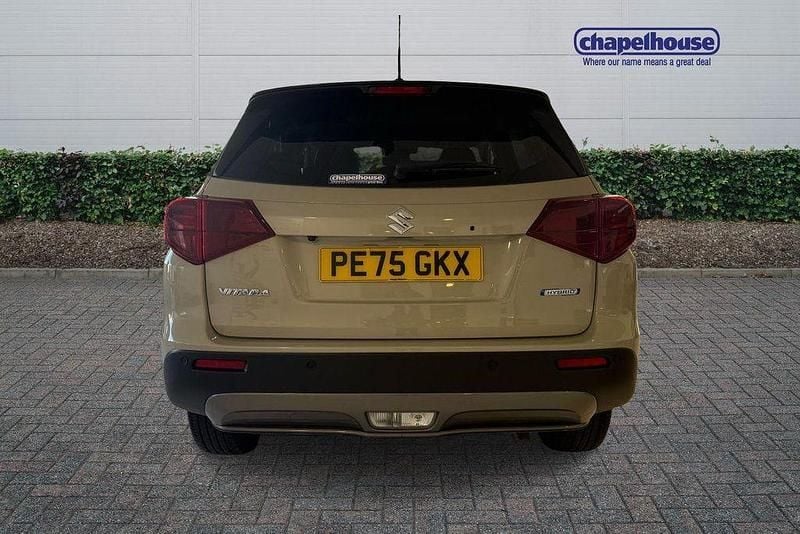 Nouă Suzuki Vitara 2025 Bej SUV