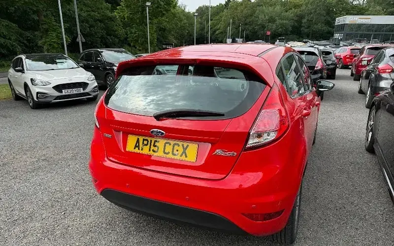 Usado Ford Fiesta Zetec 101 HP (74 kW) 2017 Citadino