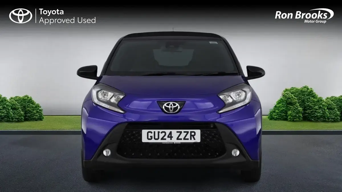 Used Toyota Aygo X 72 HP (52 kW) 2024 Blue SUV