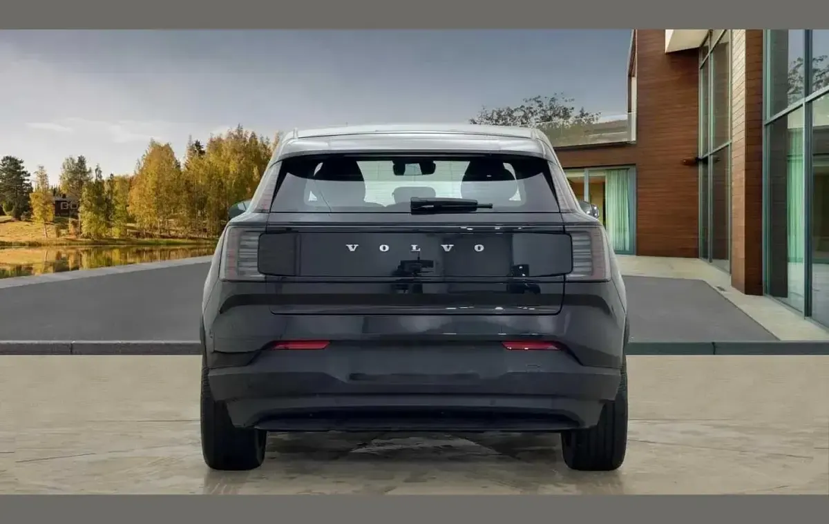 New Volvo EX30 Performance 314 kW (428 HP) 2026 Black SUV