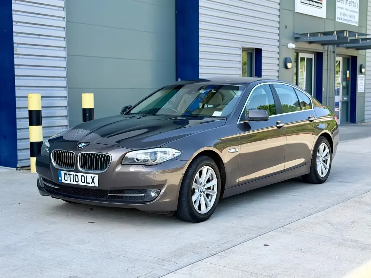 Used BMW 523 201 HP (147 kW) 2010 Brown Sedan