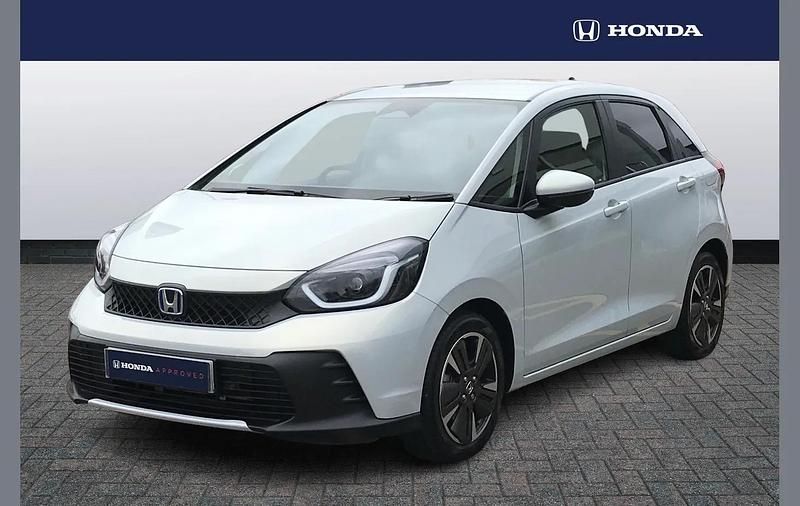 Used Honda Jazz Advance 120 HP (88 kW) 2024 White Hatchback