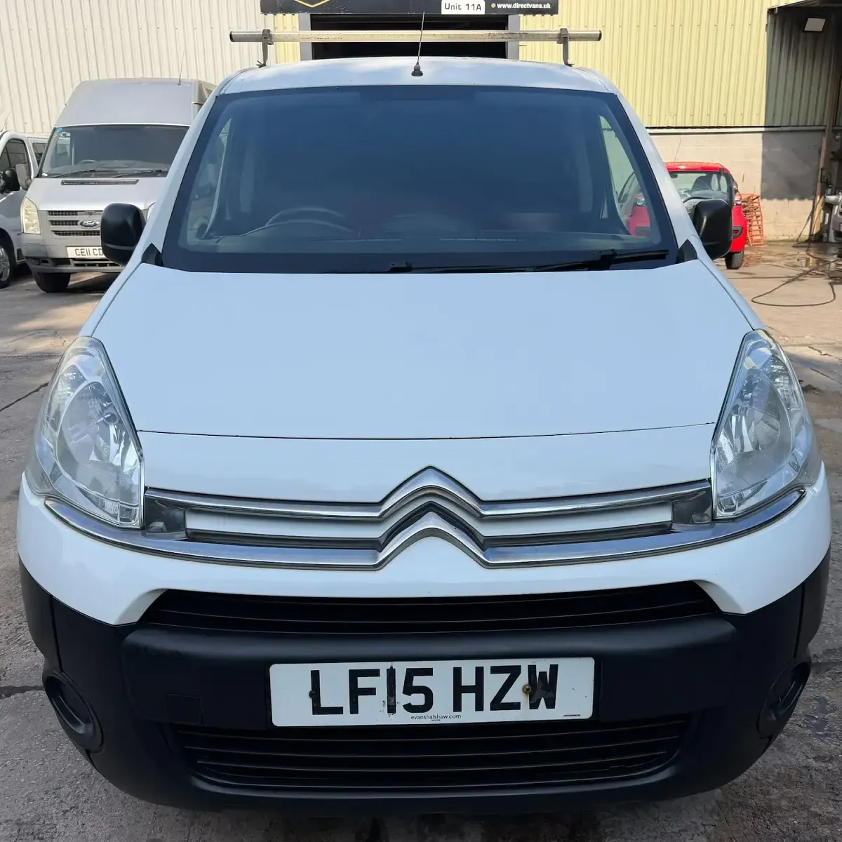 Used Citroën Berlingo 75 HP (55 kW) 2015 White MPV