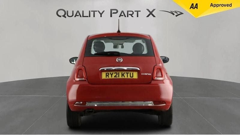 Used Fiat 500 Dolcevita 70 HP (51 kW) 2021 Red Hatchback