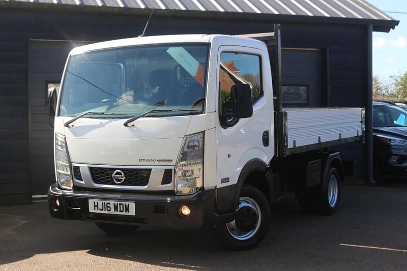 Usado Nissan Cabstar 2016 Branco Pickup