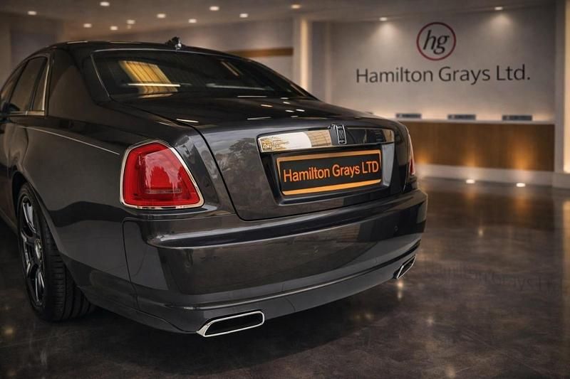 Used Rolls Royce Ghost 563 HP (414 kW) 2015 Grey Sedan