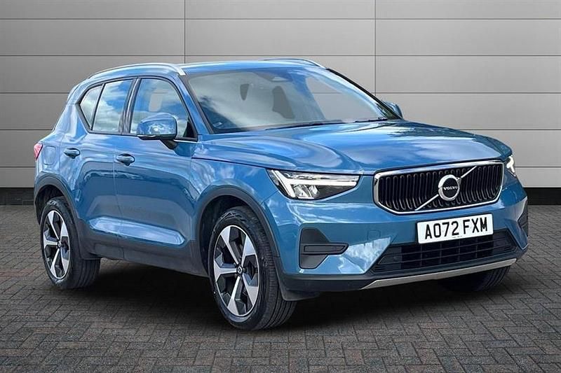 Blue Used 2022 Volvo XC40 Core SUV | £20,995 (Good price) - Image 1/2