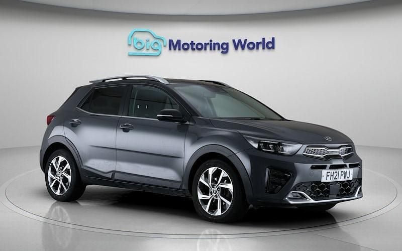 Used 2024 Kia Stonic 4 SUV | £13,700 (Good price) - Image 1/4