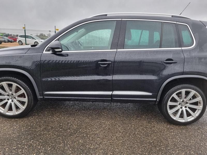 Used VW Tiguan Match 140 HP (102 kW) 2010 Black SUV