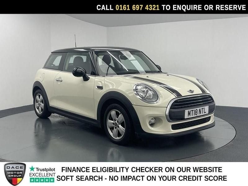 Used Mini ONE Hatch 102 HP (75 kW) 2018 White Hatchback