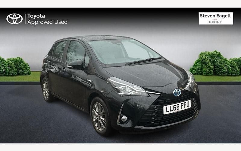 Used Toyota Yaris Hybrid 101 HP (74 kW) 2020 Hatchback
