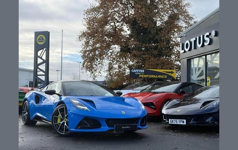 Used Lotus Emira 400 HP (294 kW) 2023 Blue Coupe