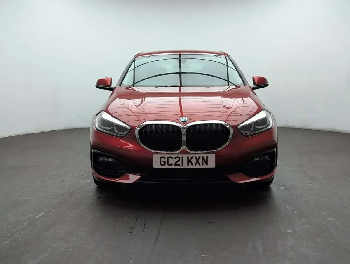 Used BMW 118 Sport Line 2021 Orange Hatchback