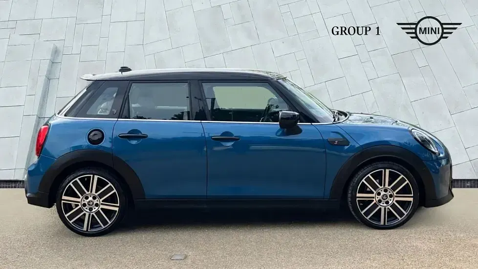 Used Mini Cooper S Exclusive 178 HP (130 kW) 2021 Blue Hatchback