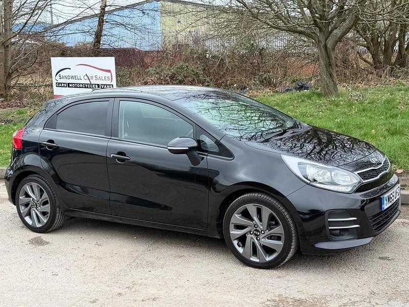 Used Kia Rio 109 HP (80 kW) 2016 Black Hatchback