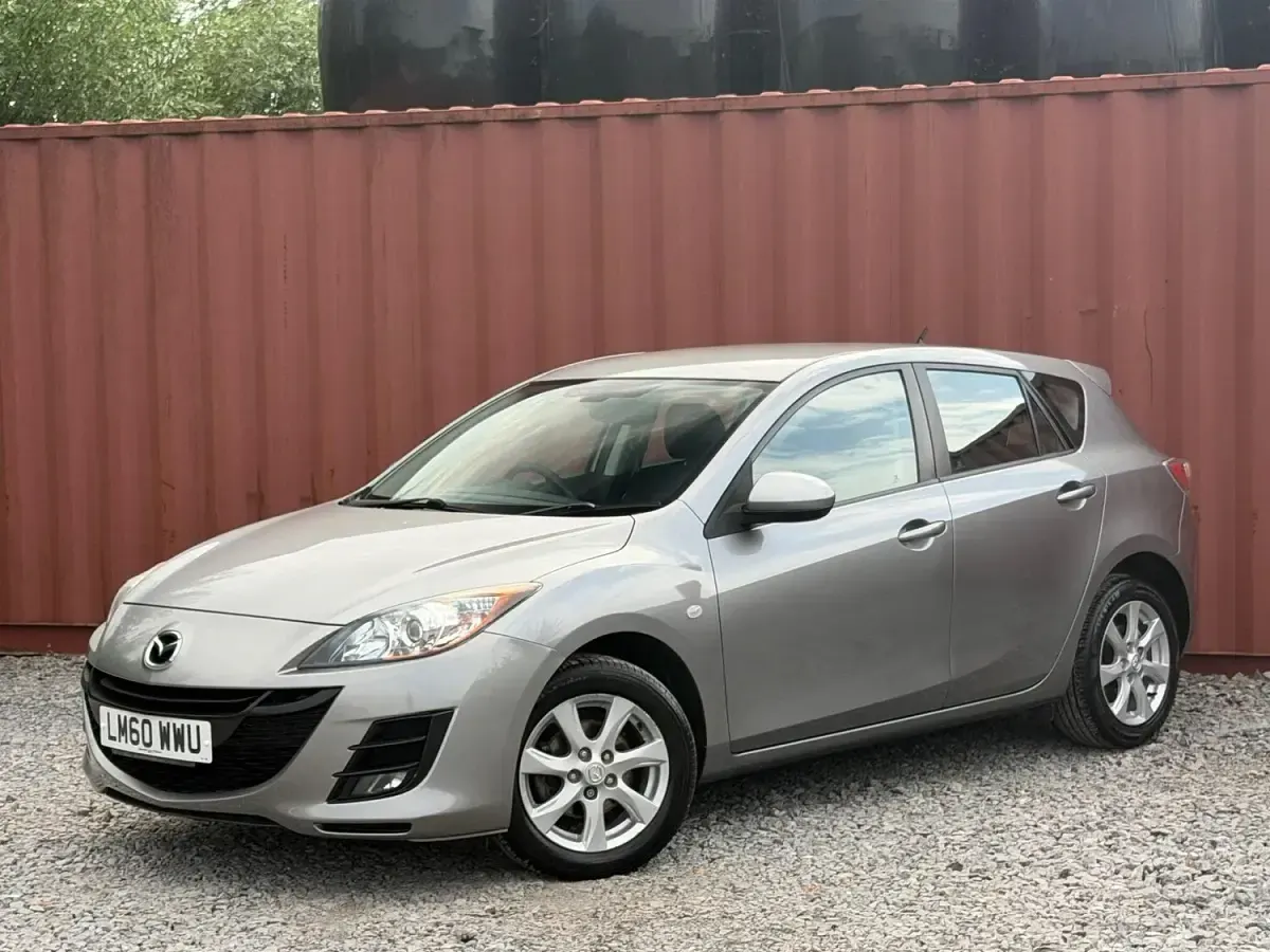 Used Mazda 3 104 HP (76 kW) 2011 Silver Hatchback