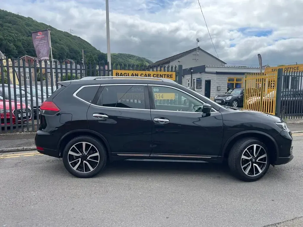 Used Nissan X-Trail Tekna 130 HP (95 kW) 2018 Black SUV