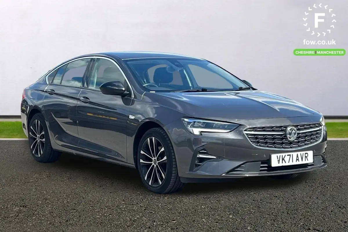 Used Vauxhall Insignia Edition 122 HP (89 kW) 2021 Hatchback