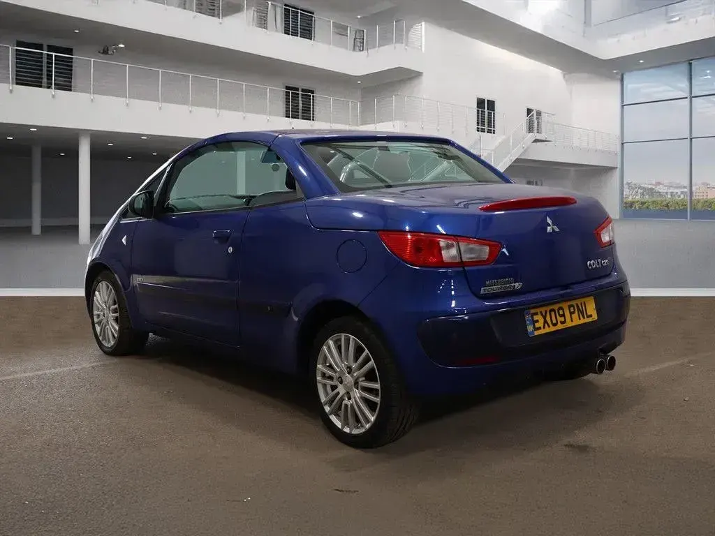 Begagnad Mitsubishi Colt 107 HK (78 kW) 2009 Blå Cab