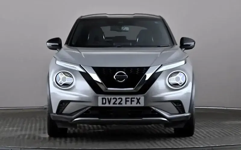 Used Nissan Juke Tekna+ 114 HP (83 kW) 2022 Silver SUV