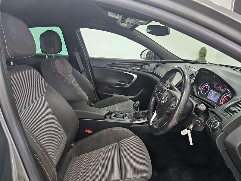 Used Vauxhall Insignia SRi 170 HP (125 kW) 2017 Grey Hatchback