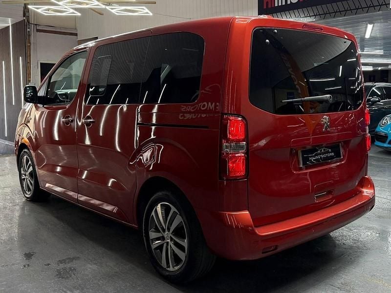 Used Peugeot Traveller Allure 2018 Orange MPV