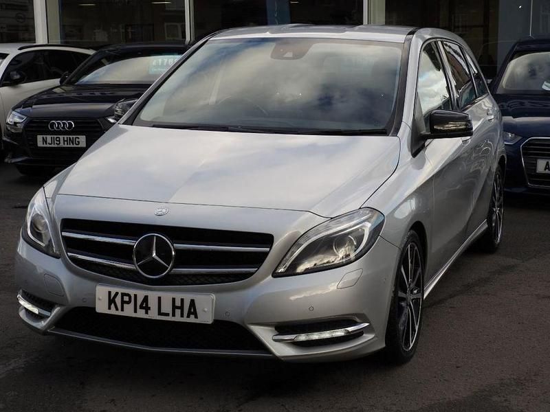 Used Mercedes B200 2014 Silver MPV