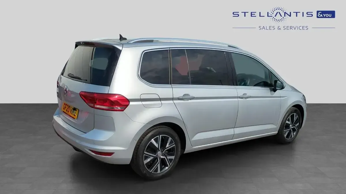 Used VW Touran R-line 148 HP (108 kW) 2020 Grey MPV