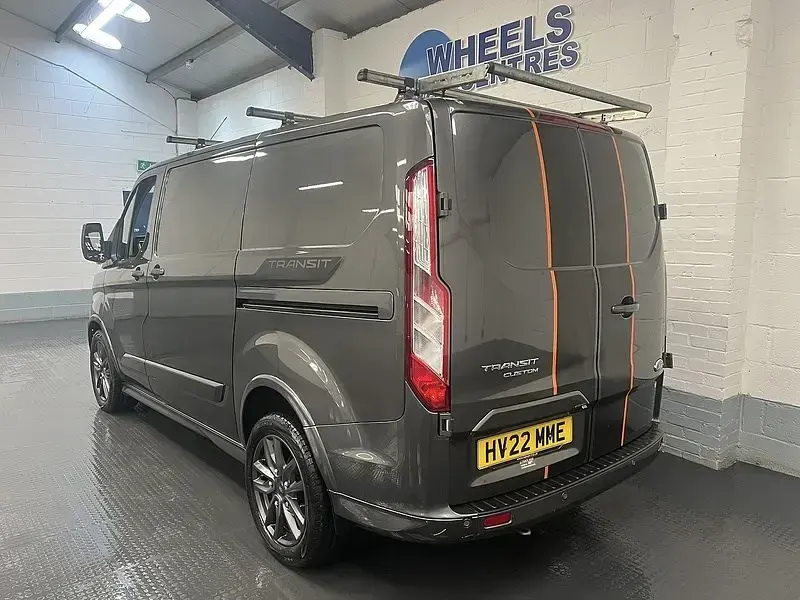 Begagnad Ford Transit Custom Sport 185 HK (136 kW) 2022 Grå Van