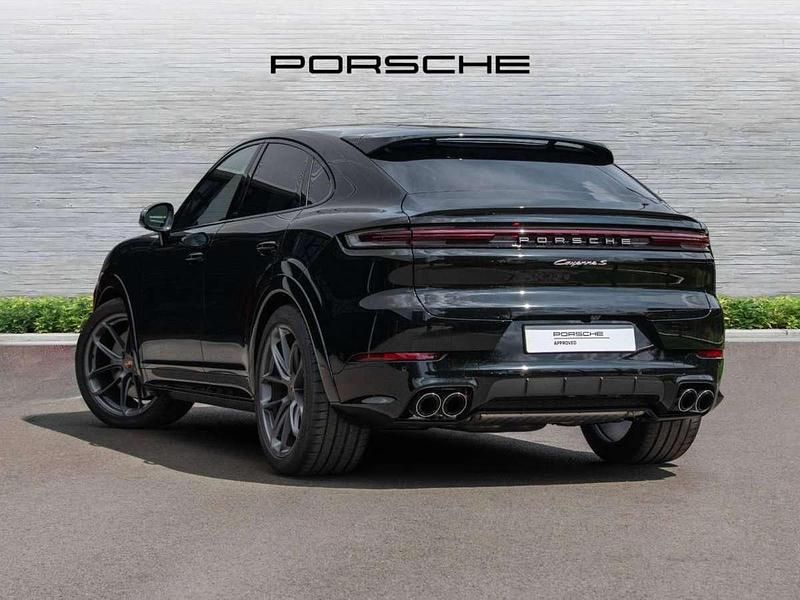Used Porsche Cayenne S 468 HP (344 kW) 2025 Black SUV