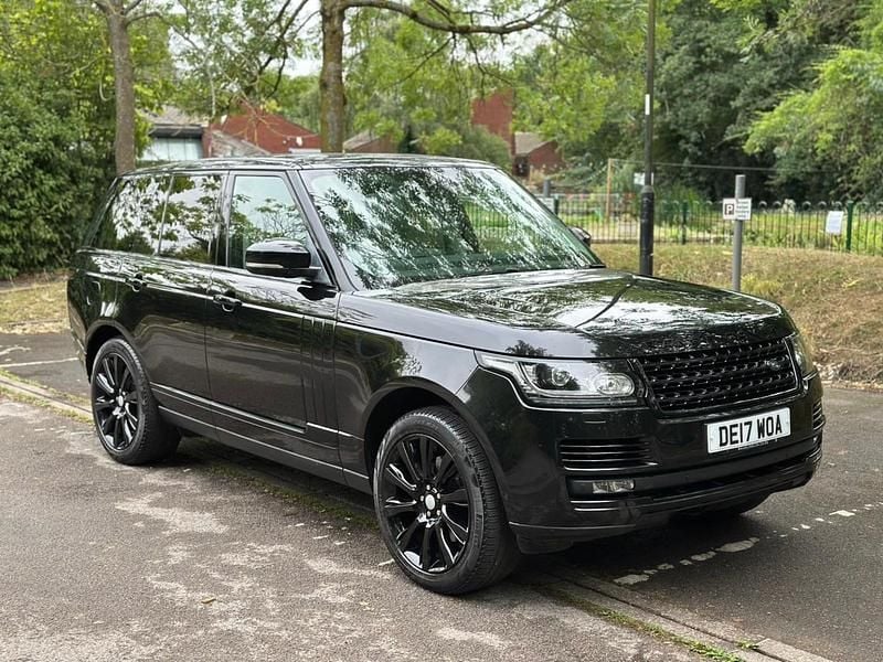 Black Used 2017 Land Rover Range Rover Vogue SE SUV | £19,995 (Good price) - Image 1/4