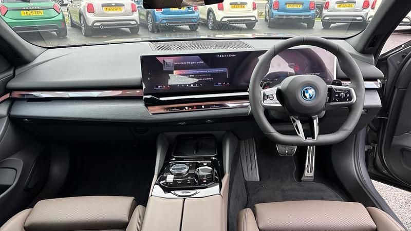 Used BMW 530e M Sport 295 HP (216 kW) 2025 Grey