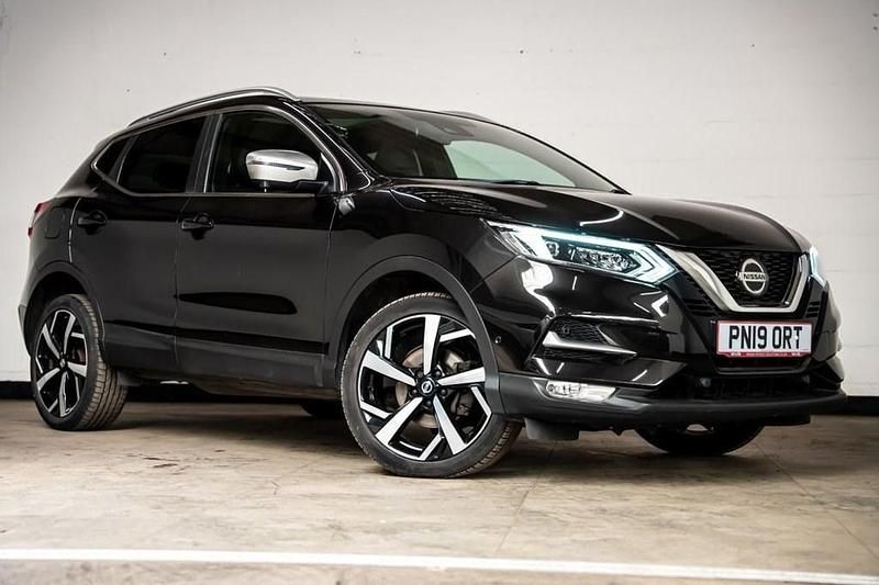 Black Used 2019 Nissan Qashqai S SUV | £11,450 (Fair price) - Image 1/4
