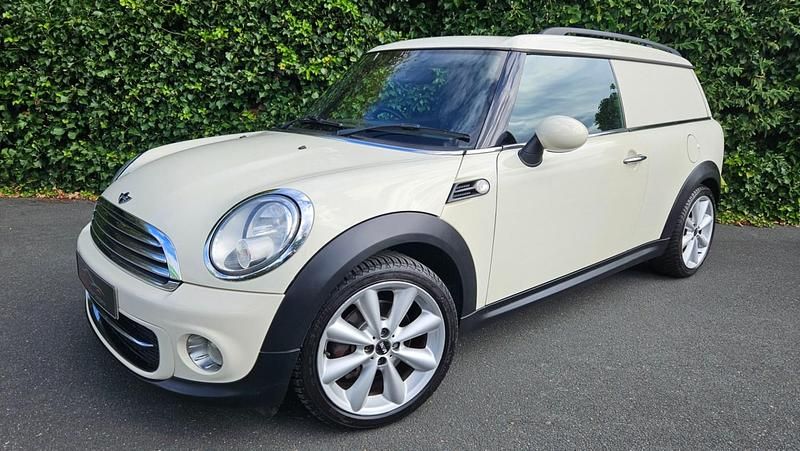 White Used 2013 Mini Cooper D Hatchback | £7,390 (Expensive) - Image 1/4