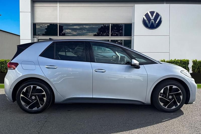 Used VW ID.3 Pro 150 kW (204 HP) 2025 Silver Hatchback