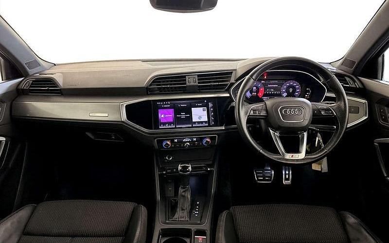 Used Audi Q3 S-Line 150 HP (110 kW) 2023 SUV