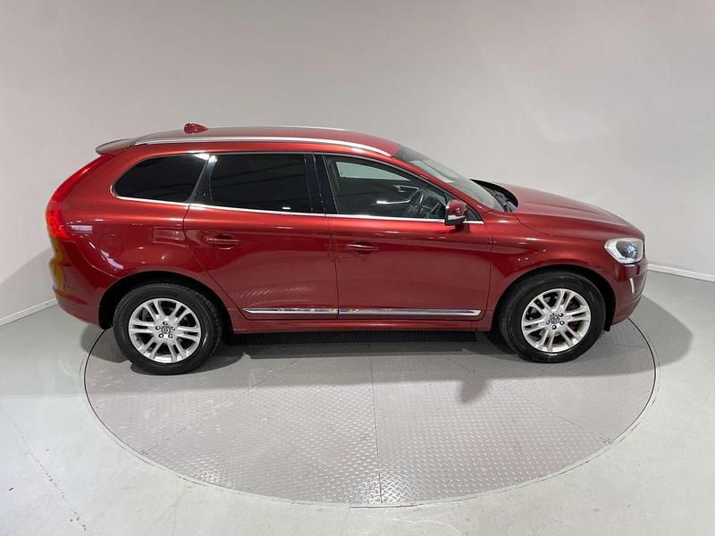 Used Volvo XC60 SE Lux 181 HP (133 kW) 2014 Red SUV