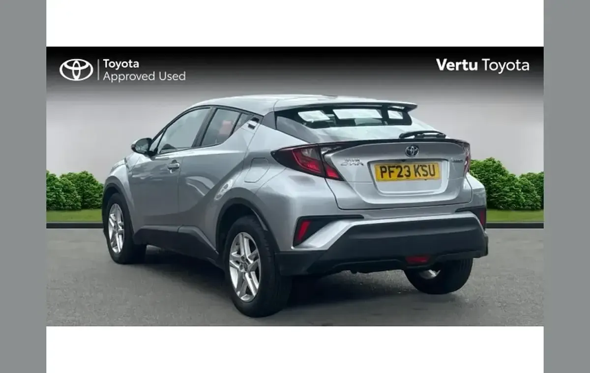 Used Toyota C-HR 122 HP (89 kW) 2023 Silver SUV