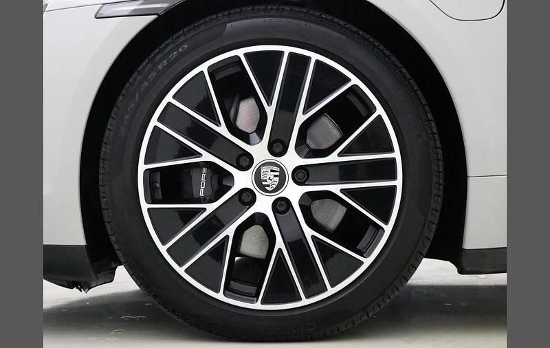 Used Porsche Taycan 350 kW (476 HP) 2022 Grey Sedan
