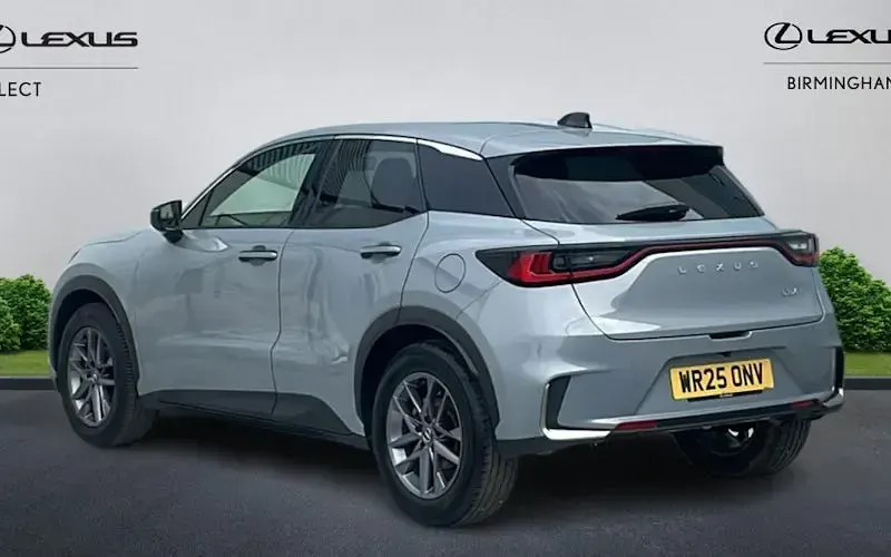Usado Lexus LBX 136 CV (100 kW) 2026 SUV